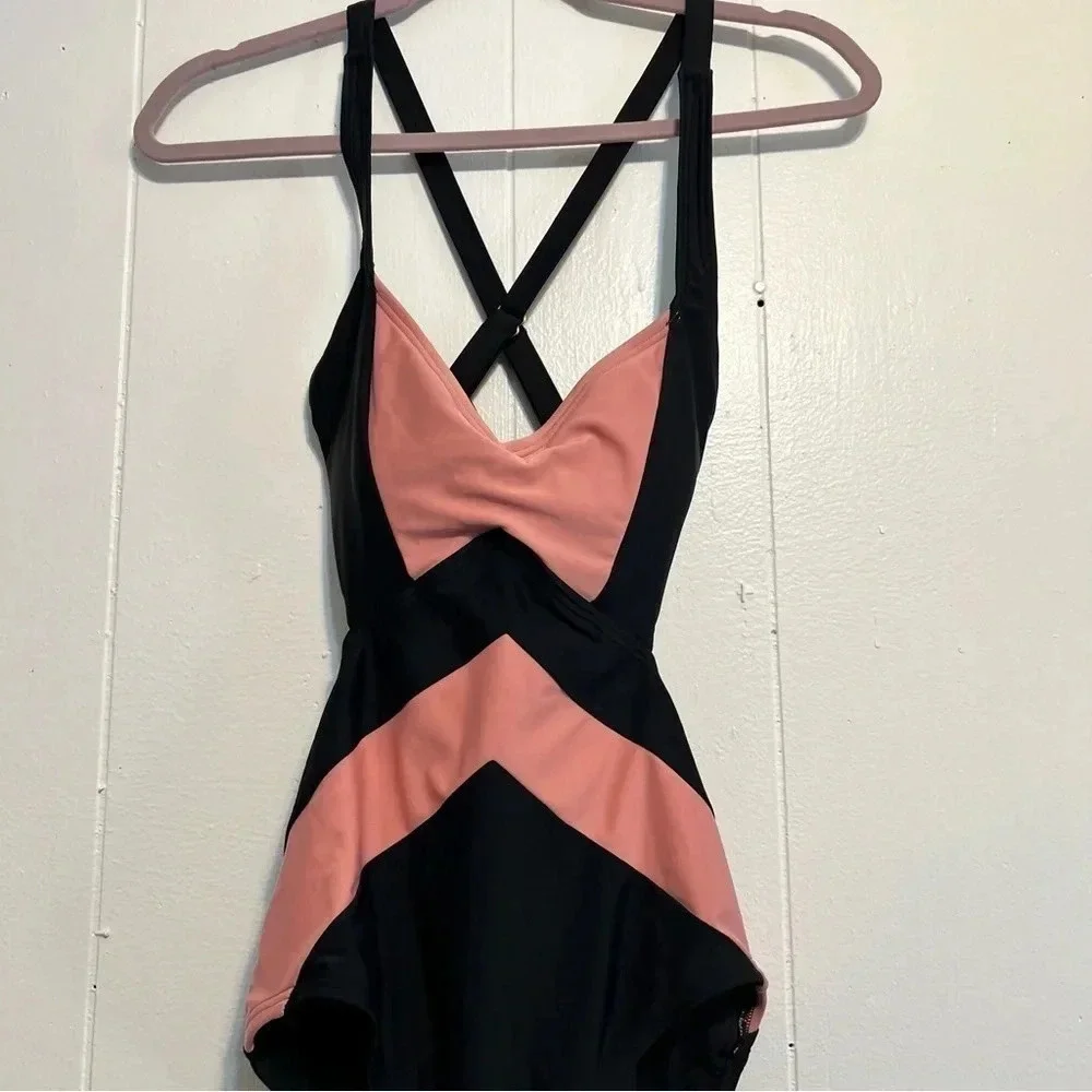 MICHAEL Michael Kors One Piece Swimsuit Bikini Open Back Pink Black Regatta 10 - Picture 4 of 9